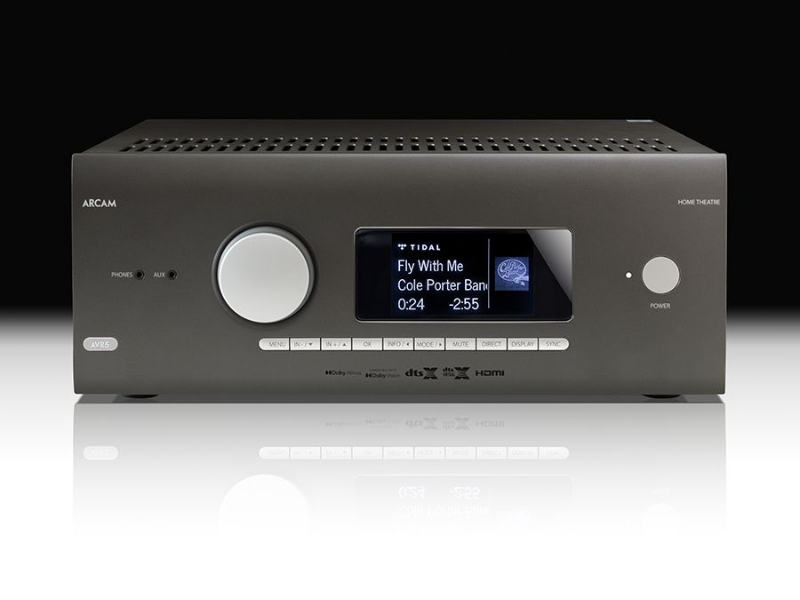 ARCAM wprowadził do sprzedaży muzykalny amplituner AV AVR5